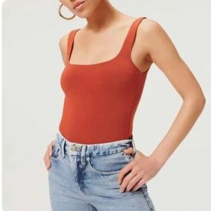 Good American Modern Brick Rust Square Neck Thong Bodysuit ✨